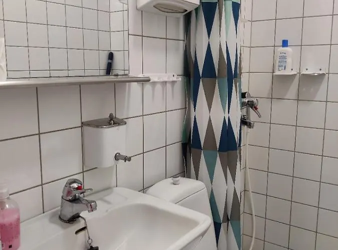 Lepaan Kartanon Toimela Apartmanhotel Lepaa